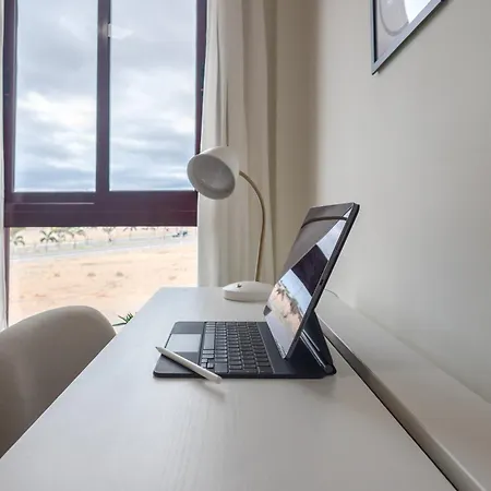 Luxury Workfriendly Far Ocean Views Apartman Vecindario