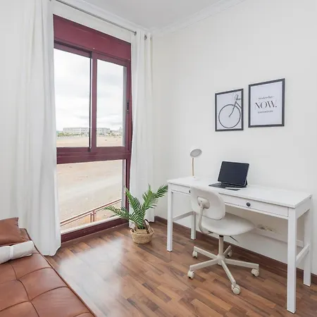 Luxury Workfriendly Far Ocean Views
